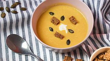 Recipe: Quick and Easy Pumpkin Cream Soup 